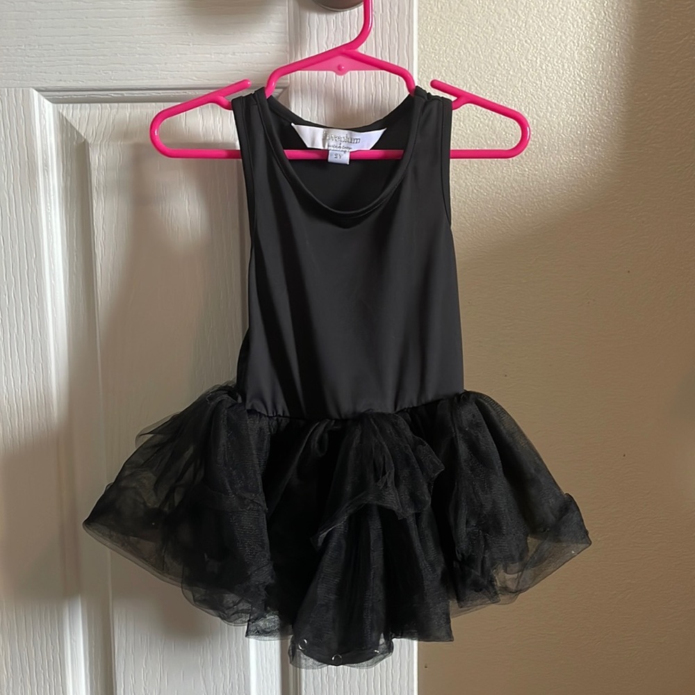 iloveplum black tutu snap leotard